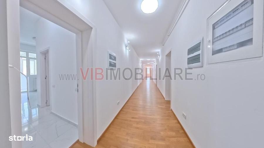 Apartament cu 4 camere în Viilor