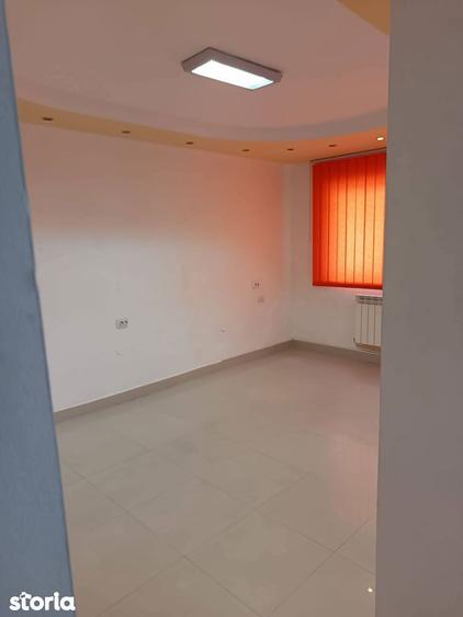 Apartament cu 3 camere în Burdujeni