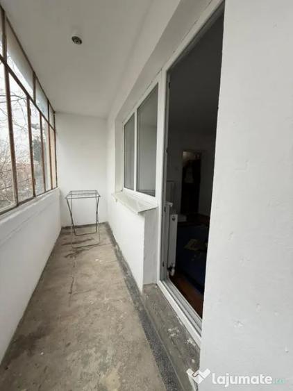 Apartament cu 2 camere semidecomandat, mobilat în Brazda lui Novac