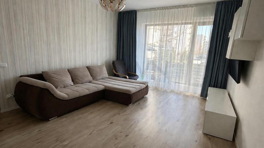Apartament cu 2 camere semidecomandat, mobilat în Băneasa