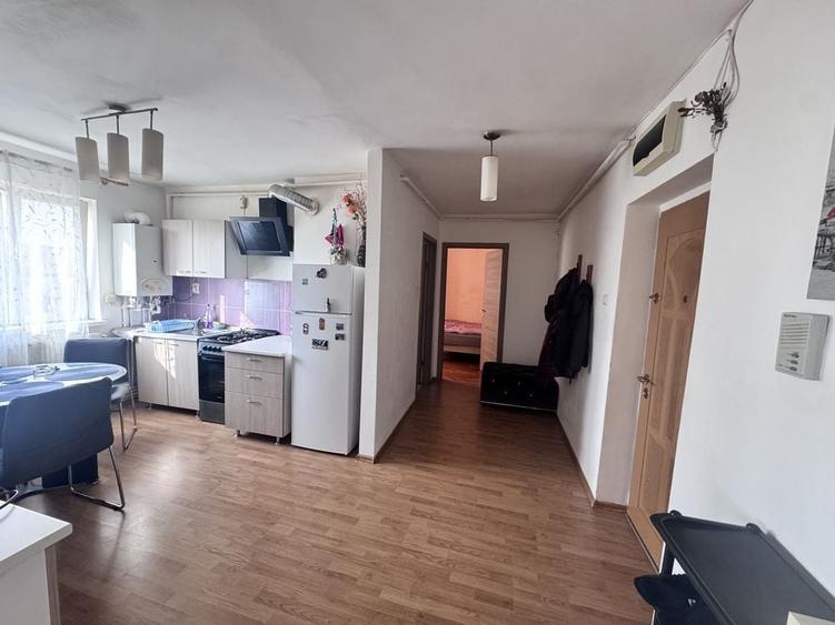 Apartament cu 2 camere decomandat în Mărăști