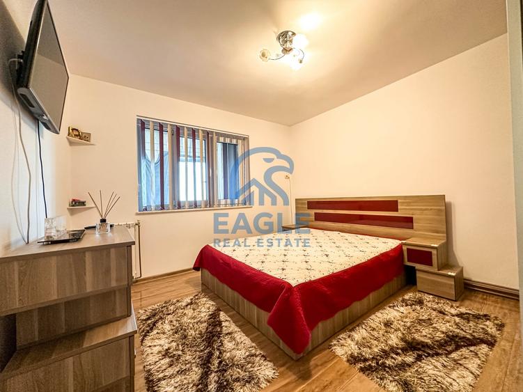 Apartament cu 2 camere decomandat, mobilat în Casa de Cultură
