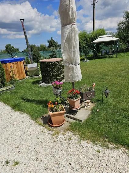 Casă cu 3 camere în Mărcești