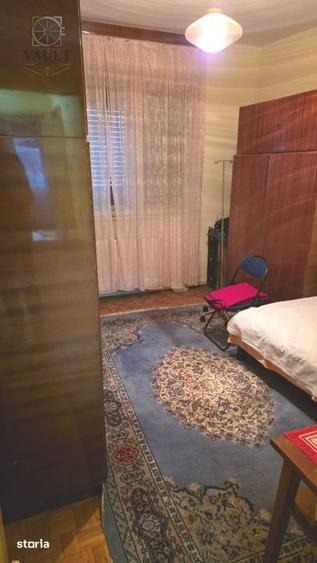 Apartament cu 3 camere decomandat, mobilat în Mazepa 1