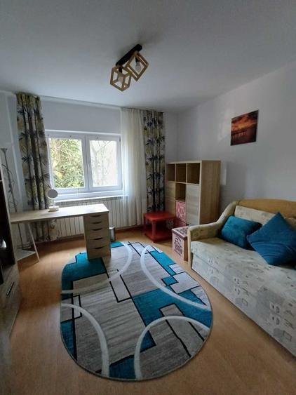 Apartament cu 2 camere decomandat în Tineretului