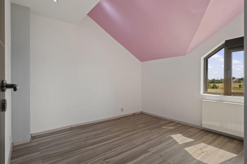 Casă individuală cu 6 camere cu Teren 810 Mp în Dumbrăveni