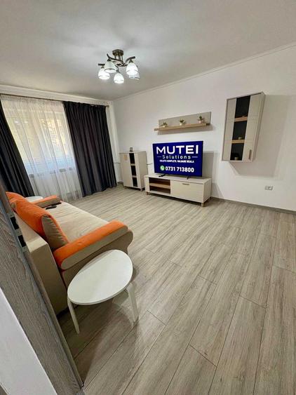 Apartament cu 4 camere decomandat în Exterior Vest