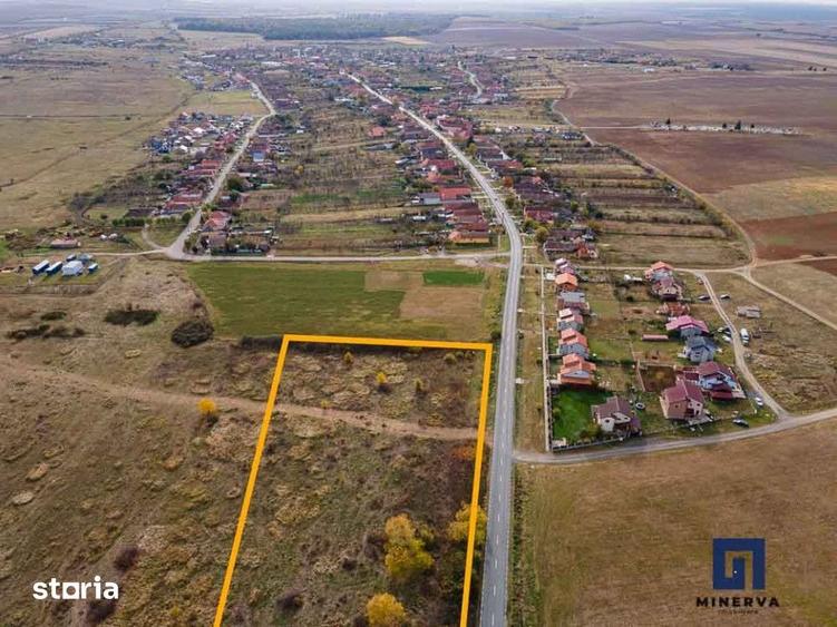 Teren de 19000 mp, în Pișchia