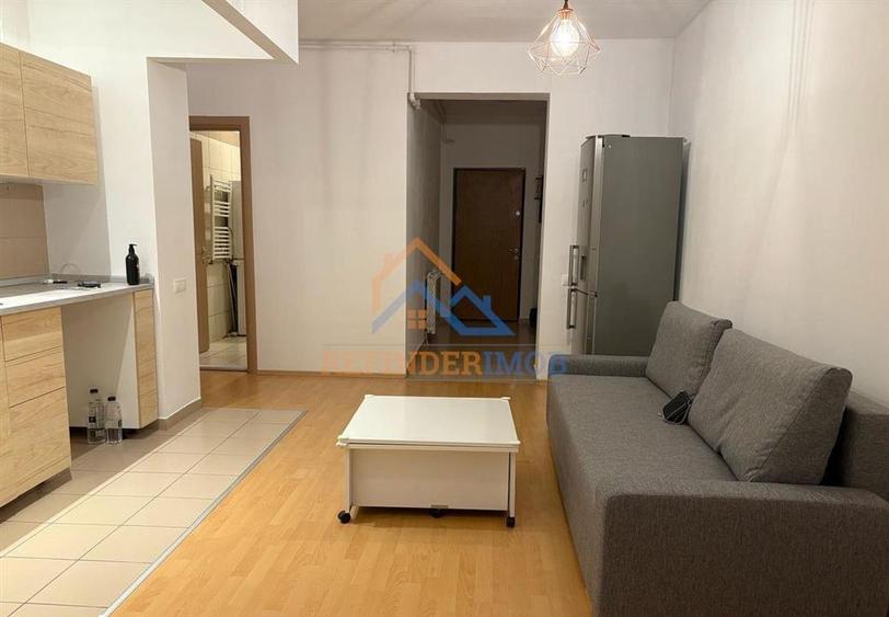 Apartament cu 3 camere decomandat, mobilat în Ozana