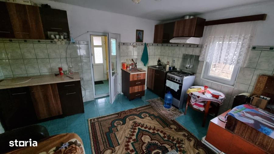 Casa modernizata, baie, centrala, 5593mp teren - Merei Ograzi - 3