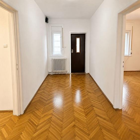 Apartament cu 3 camere decomandat în Iosefin