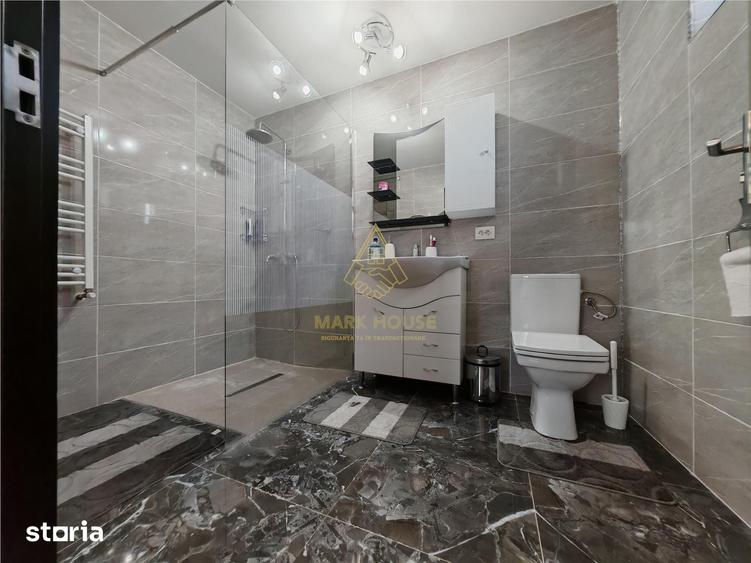 Casă cu 6 camere cu Teren 800 Mp în Gârleni