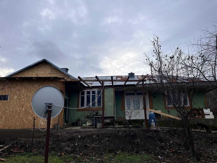 Casă cu 2 camere în Bursuci