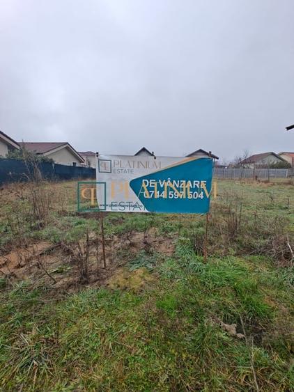 Teren Construcții intravilan de 710 mp, în Ghiroda