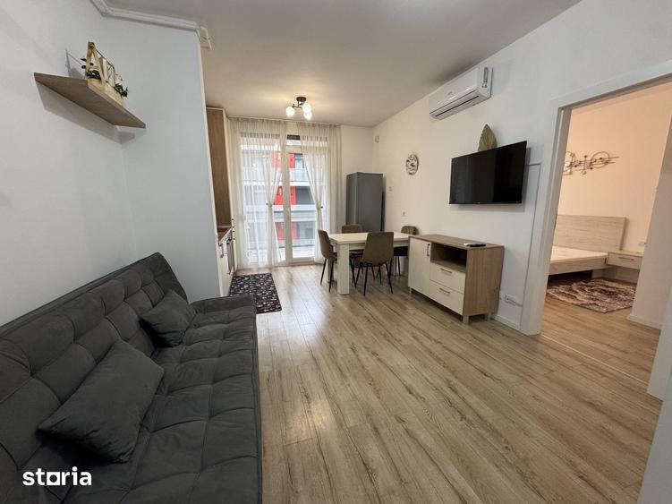 Apartament cu 2 camere semidecomandat în Bujac