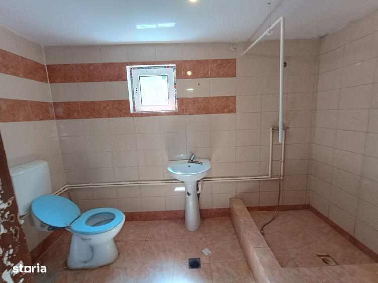 Casă cu 3 camere cu Teren 150 Mp în Central