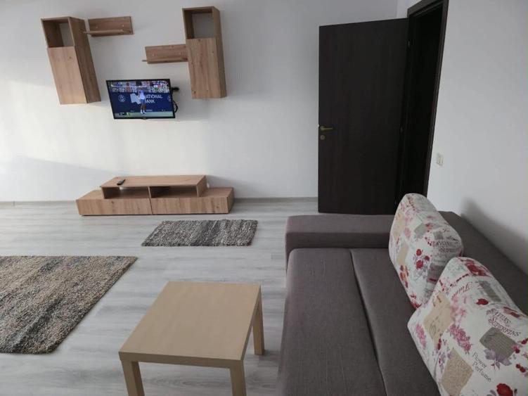 Apartament cu 2 camere decomandat în Sânpetru