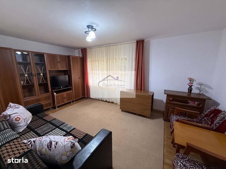 Apartament cu 2 camere decomandat în Zorilor