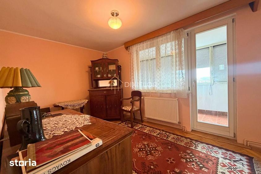 Apartament cu 3 camere decomandat în 1848