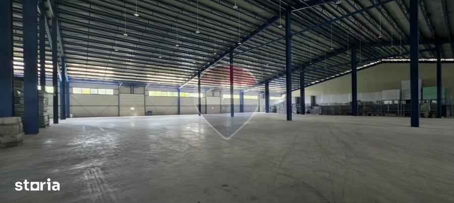 Spațiu comercial, de 9,618 mp, în Central