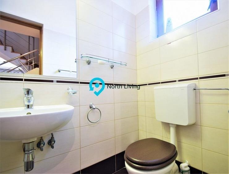 Duplex cu 5 camere cu Canalizare în Central