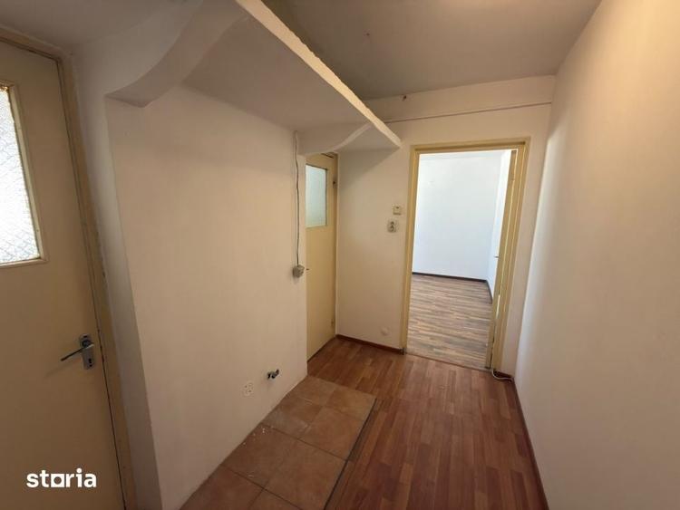 Apartament cu 2 camere semidecomandat în Malu Roșu
