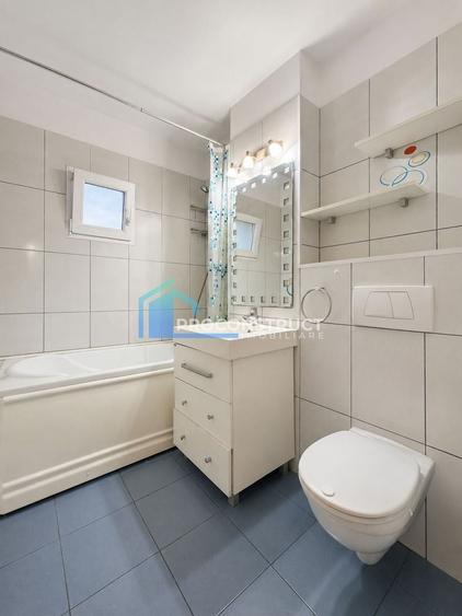 Apartament cu 3 camere decomandat, mobilat în Aradului