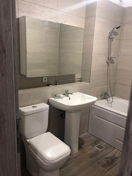 Apartament cu 2 camere decomandat în Runcu