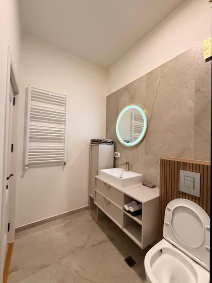 Apartament cu 2 camere decomandat, mobilat în Băneasa