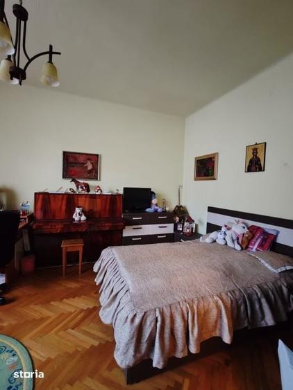 Casă cu 3 camere cu Teren 327 Mp în Central