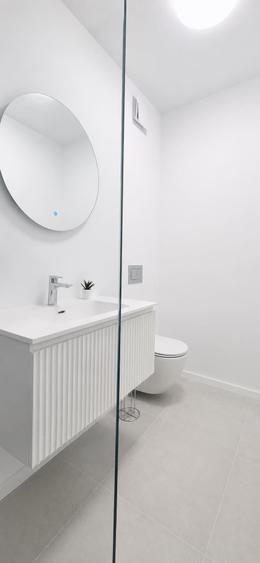 Apartament cu 3 camere semidecomandat în Domenii