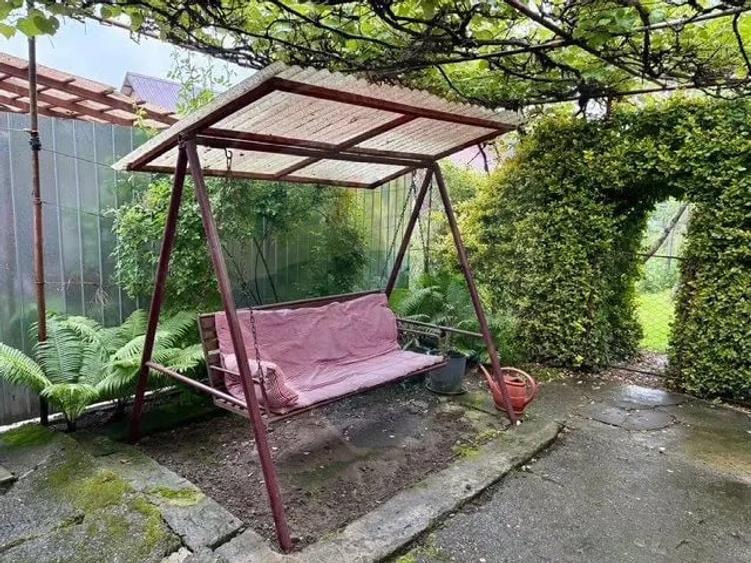 Casă cu 2 camere cu Teren 557 Mp în Central