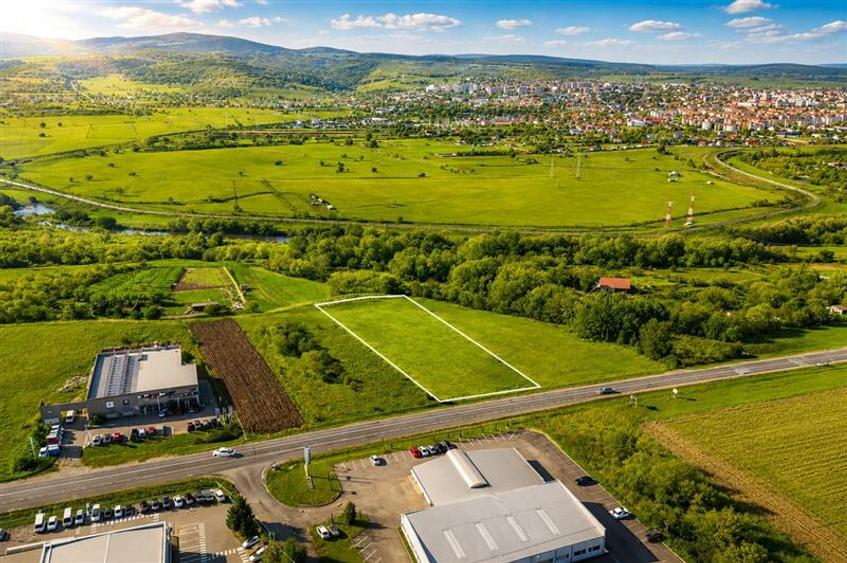 Teren Construcții intravilan de 5800 mp, în Exterior Est