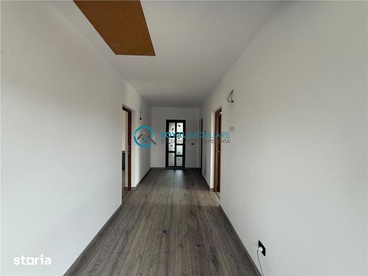 Casă cu 5 camere cu Teren 3700 Mp în Boldești