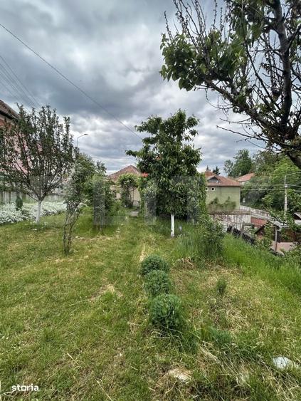 Casă cu 4 camere în Cuzdrioara