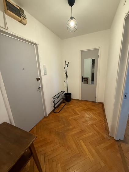 Apartament cu 2 camere semidecomandat în Drumul Taberei