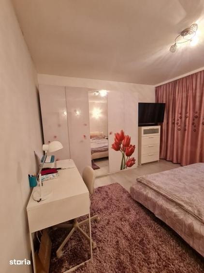Casă cu 7 camere cu Teren 2000 Mp în Periș