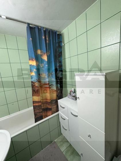 Apartament cu 4 camere decomandat în Mărăști