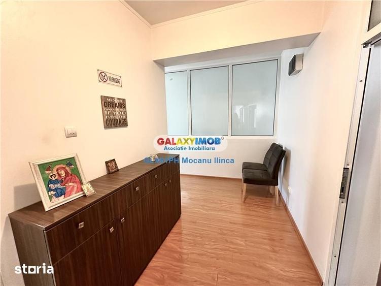 Spațiu comercial, de 145 mp, în Malu Roșu