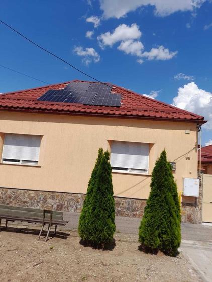 Casă cu 4 camere în Central