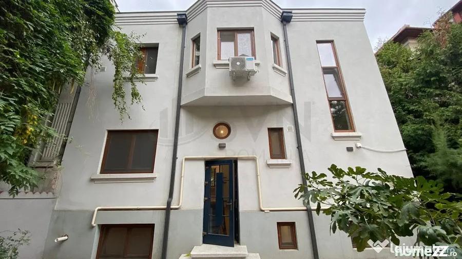 Casă cu 4 camere cu Teren 300 Mp în Cotroceni