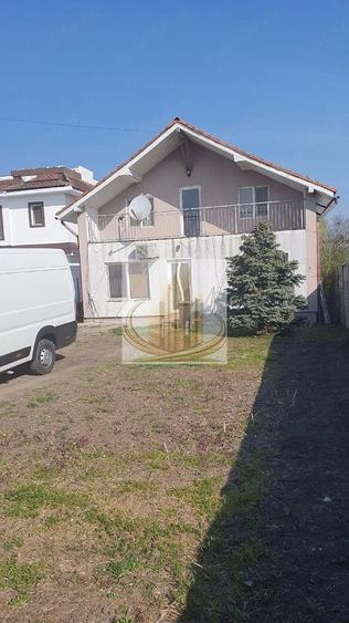 Casă individuală cu 4 camere cu Canalizare în Sânandrei