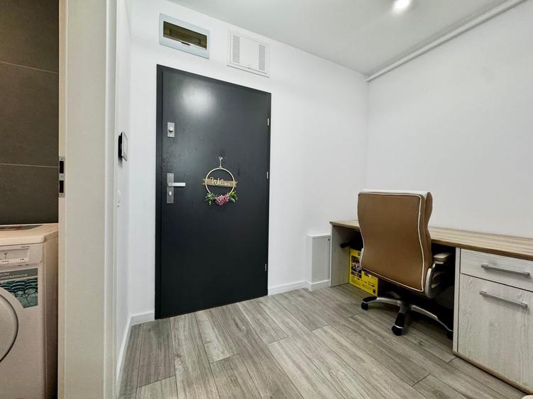 Apartament cu 2 camere semidecomandat, mobilat în Torontalului