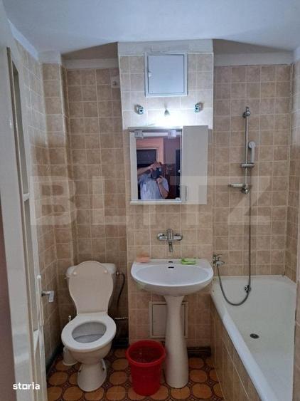 Apartament cu 3 camere decomandat în Ciupercenii Noi