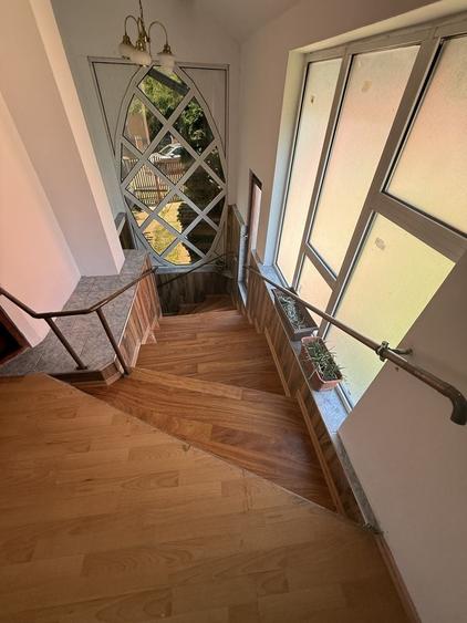 Casă cu 4 camere în Strejnicu