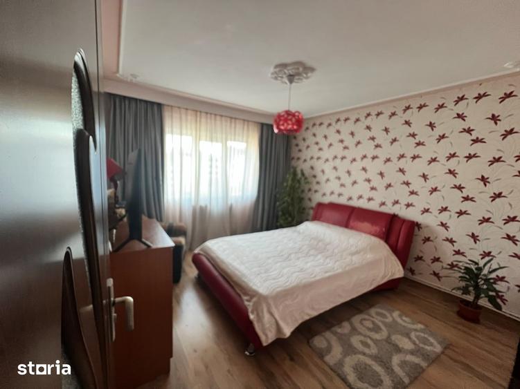 Apartament cu 2 camere decomandat în Holboca