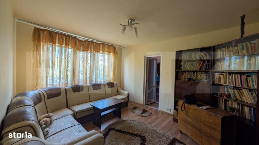 Apartament cu 2 camere semidecomandat în Micro 4