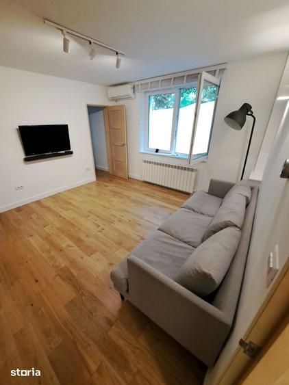 Apartament cu 3 camere semidecomandate, Centru - 2