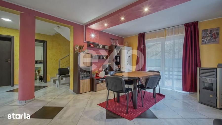 Casă cu 6 camere cu Teren 698 Mp în Bunloc