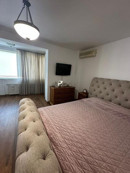 Apartament cu 3 camere decomandat în Cotroceni